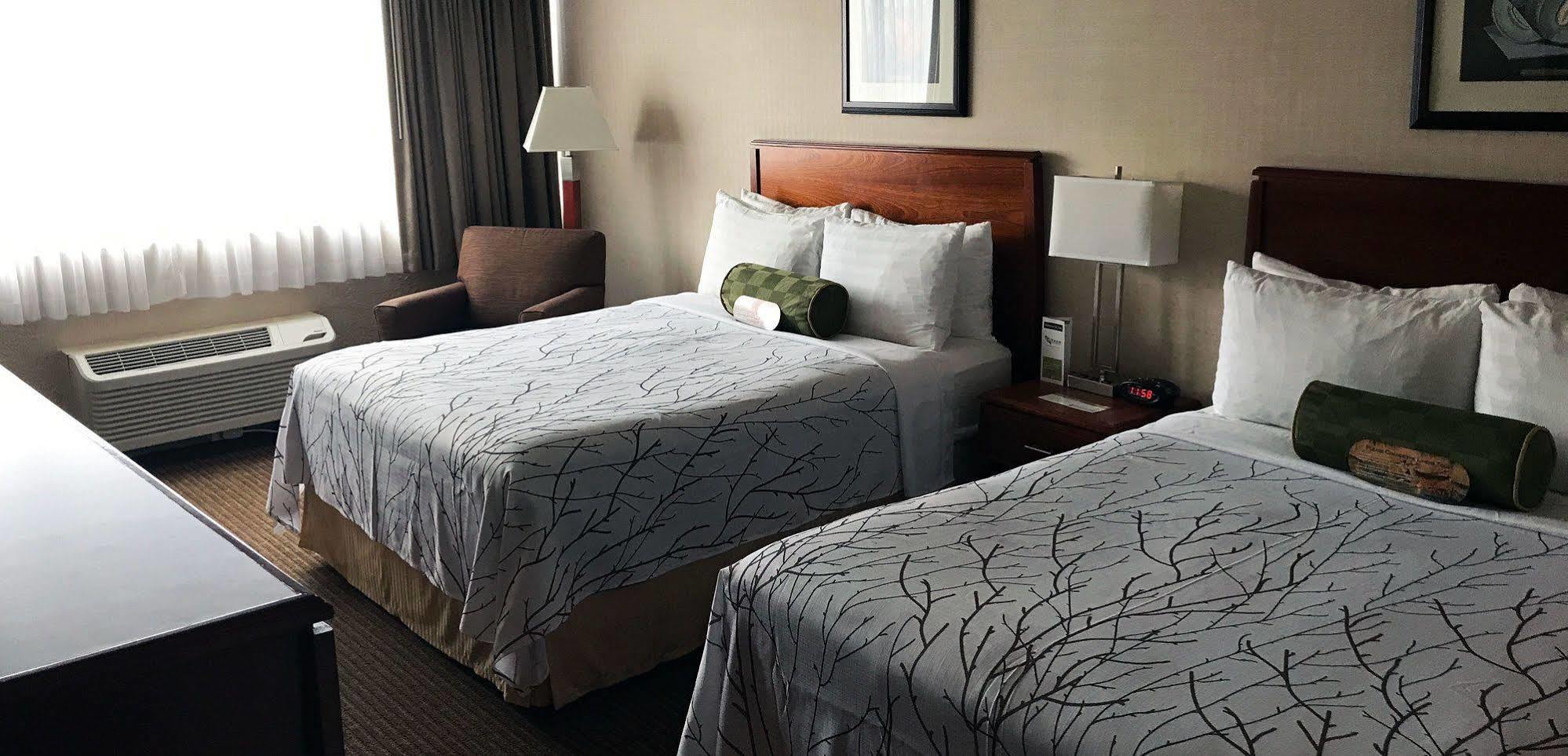 Executive Inn By The Space Needle Сиэтл Экстерьер фото