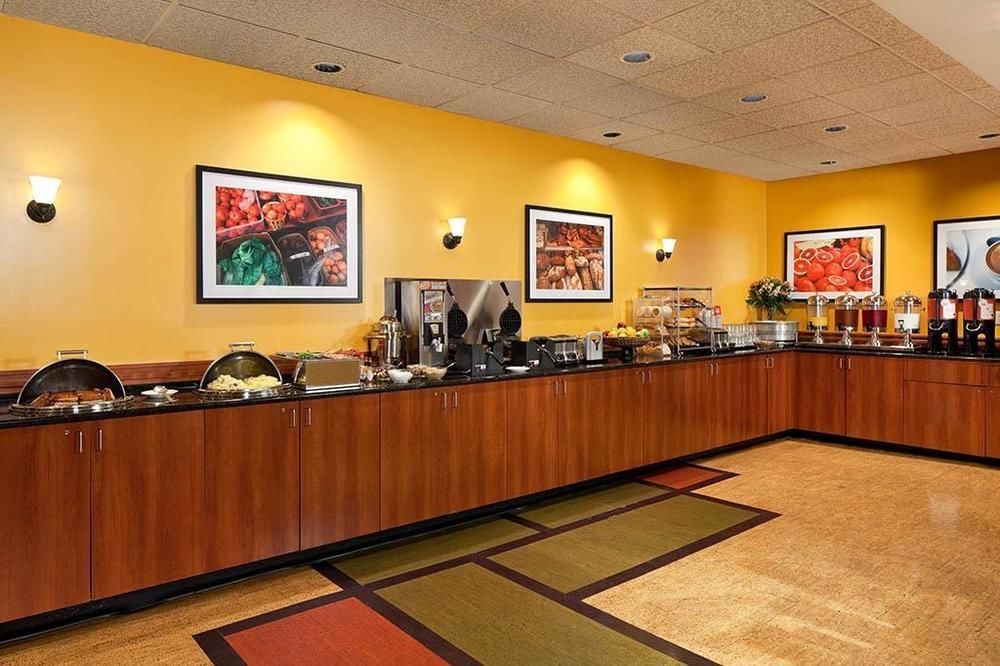 Executive Inn By The Space Needle Сиэтл Экстерьер фото
