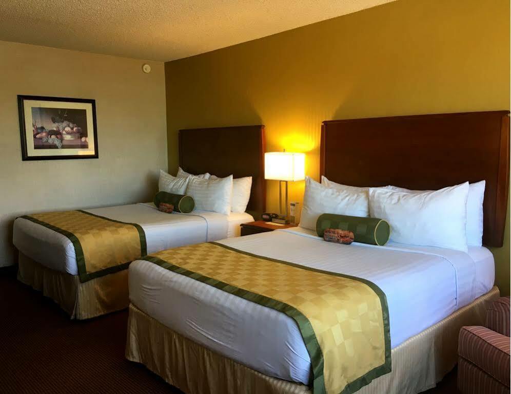 Executive Inn By The Space Needle Сиэтл Экстерьер фото